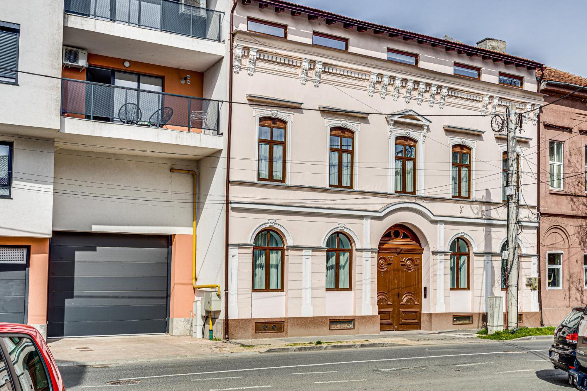Ari Central Grand Apartments - Luxurious Stay Arad Kültér fotó