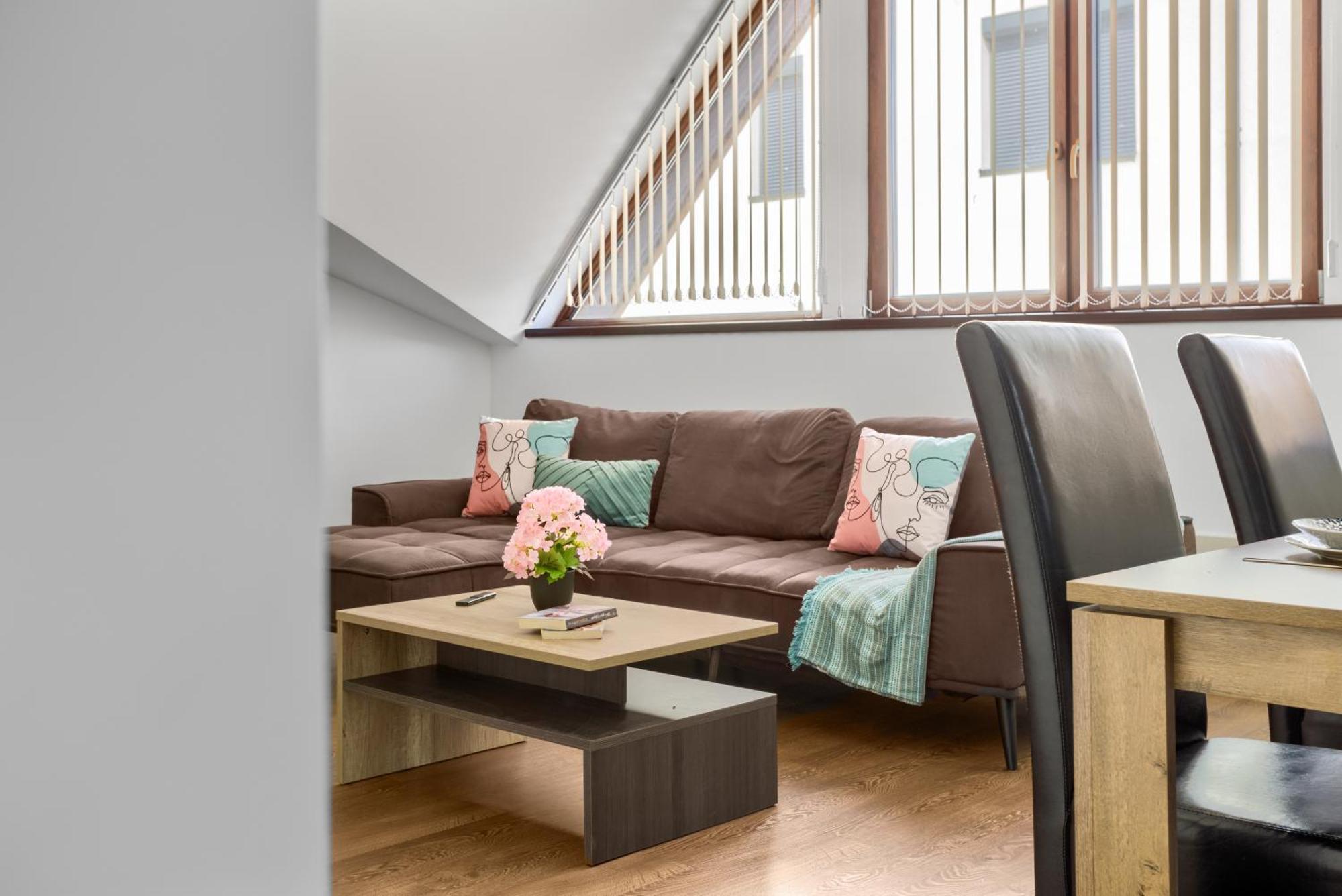 Ari Central Grand Apartments - Luxurious Stay Arad Kültér fotó