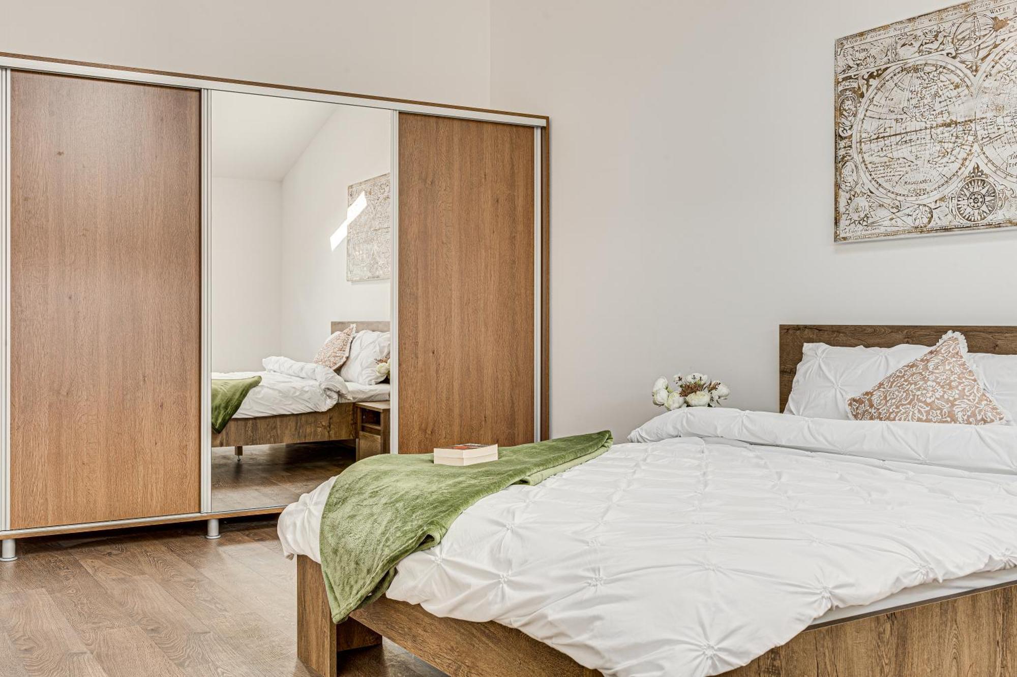 Ari Central Grand Apartments - Luxurious Stay Arad Kültér fotó